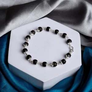  Karungali Bracelet (Silver Cap 8 MM )