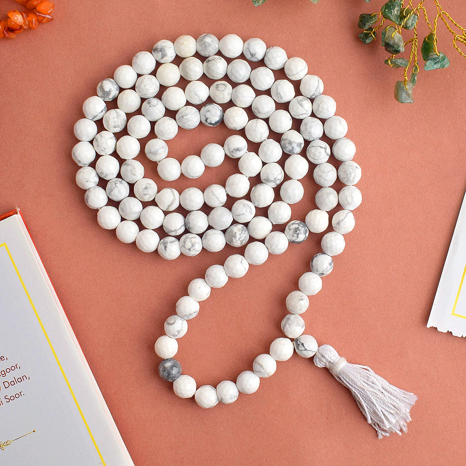 Natural Crystal White (Howlite) mala 