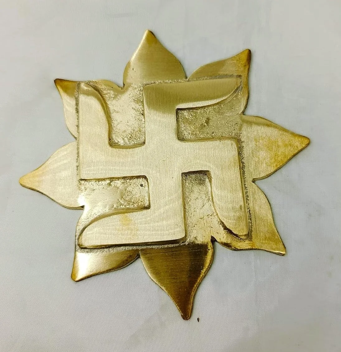 Shubh Sanket Vastu Brass Padma Plate (Lotus Flower Plate)