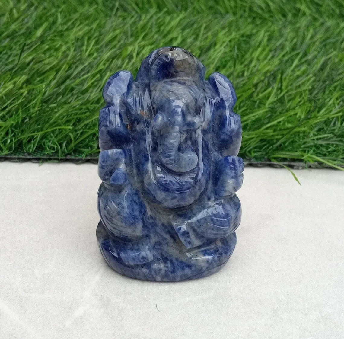 Sodalite Vinayagar Statue